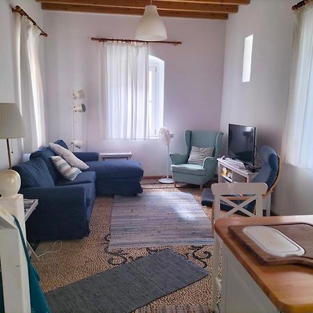Alexandros Traditional House イアリソス エクステリア 写真