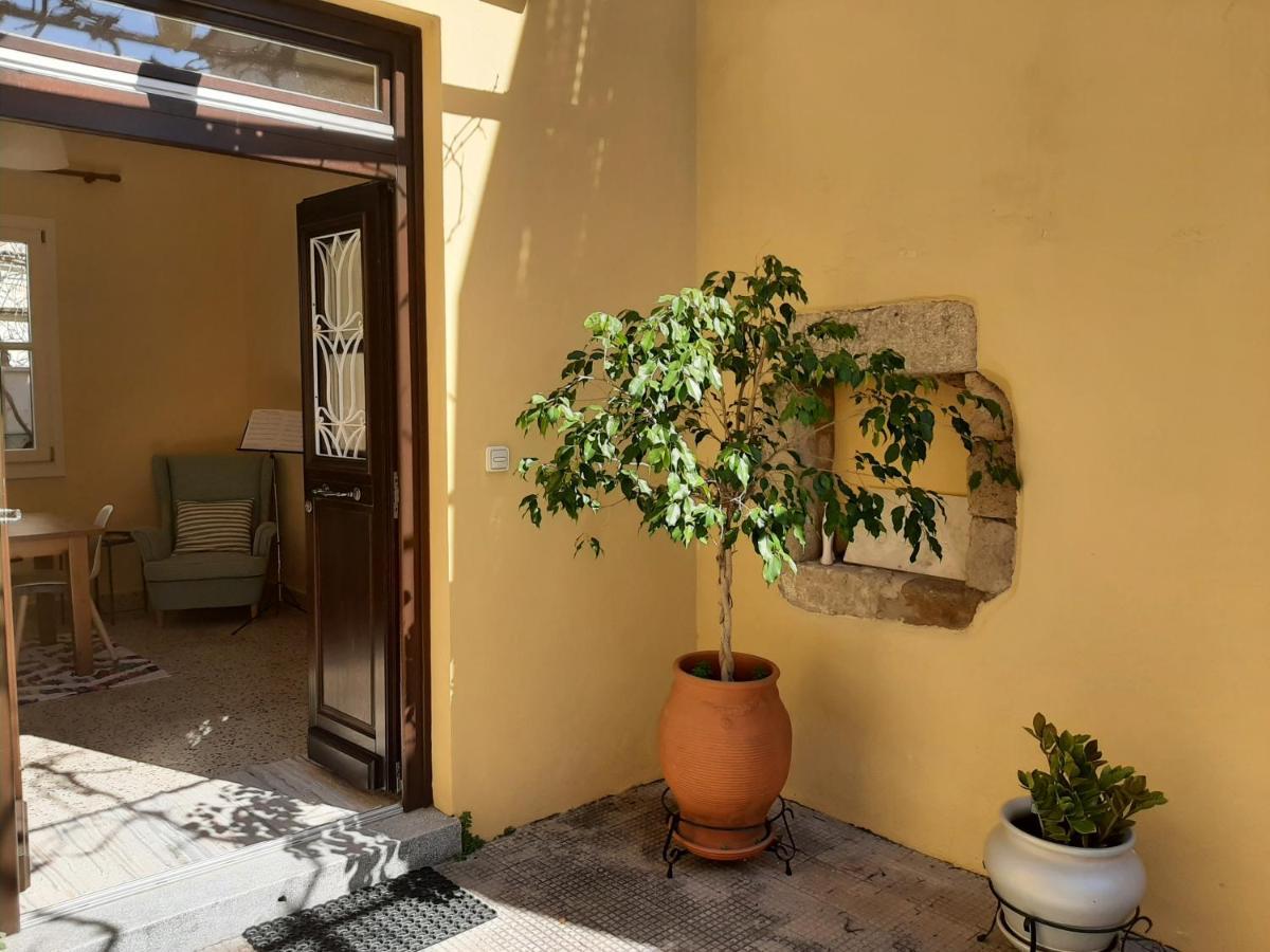 Alexandros Traditional House イアリソス エクステリア 写真