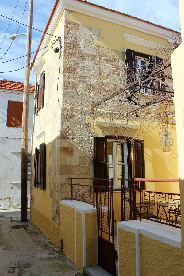Alexandros Traditional House イアリソス エクステリア 写真